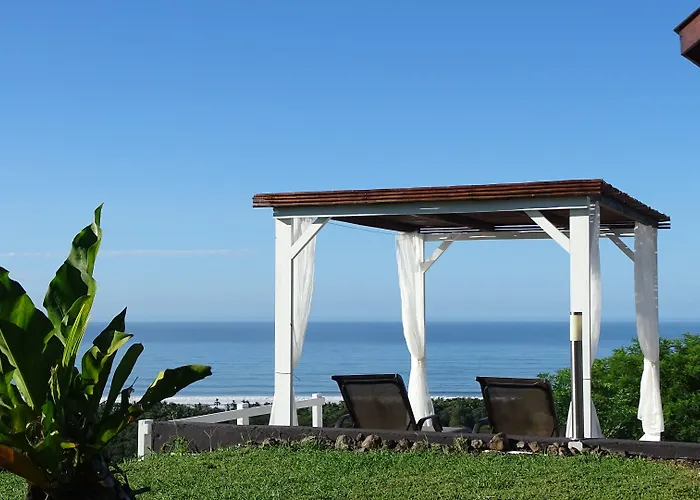 La Colina Pura Vista 3* Playa Bejuco (Guanacaste)